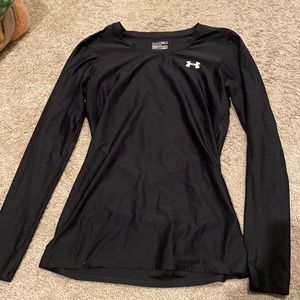 Black under armour long sleeve size small